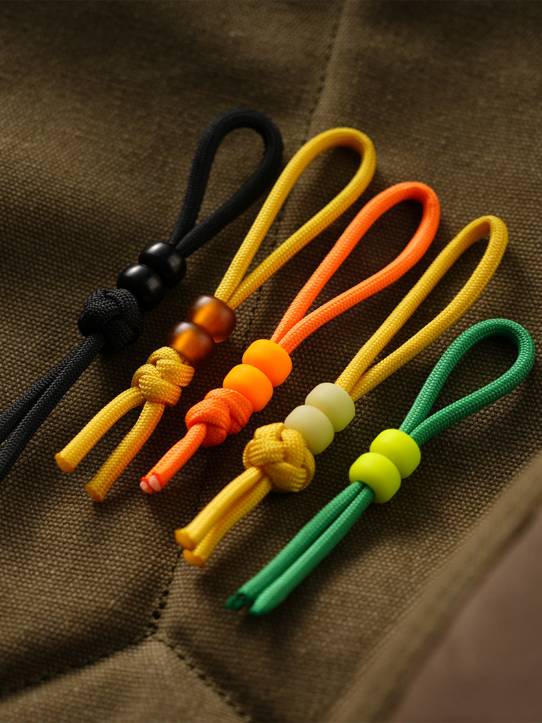 GLOW IN THE DARK KNIFE BEADS