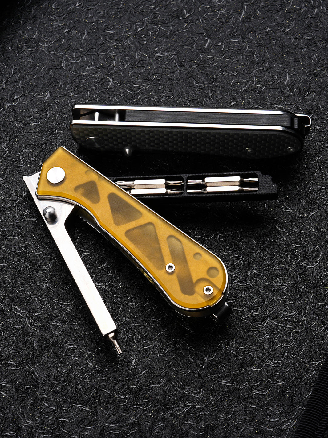 KUMPANTER T33 FOLDING SCREWDRIVER TITANIUM T33-3008