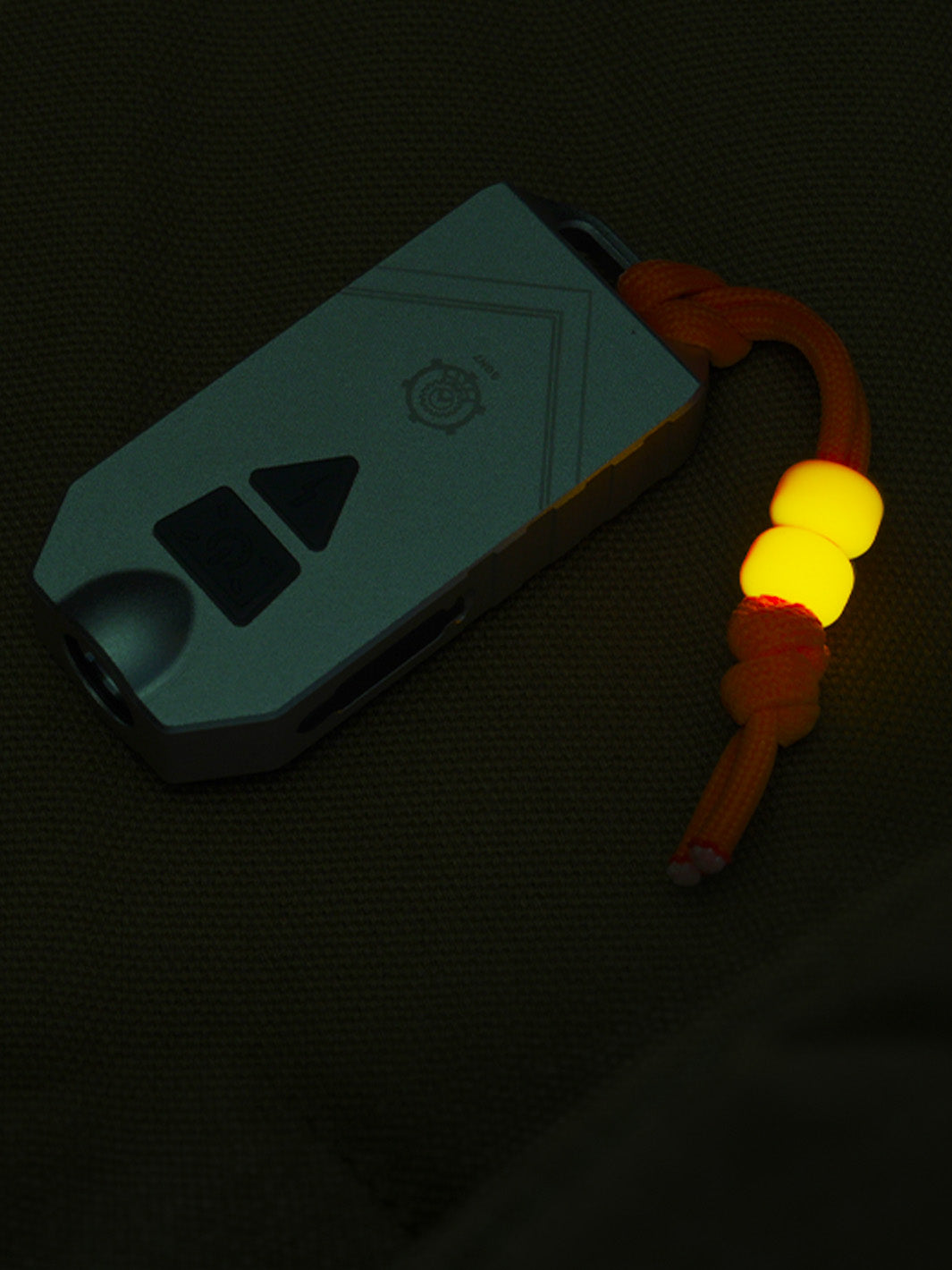 GLOW IN THE DARK KNIFE BEADS